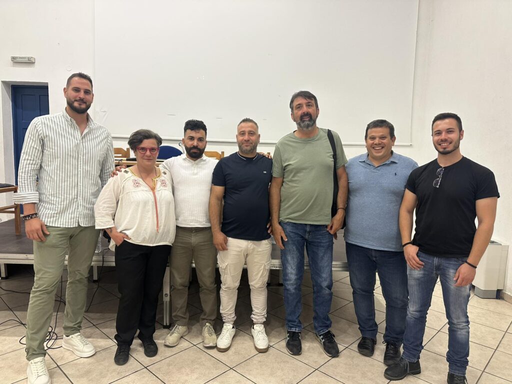 Ομαδική φωτογραφία μελών και συνεργατών του Παλλεσβιακού Φορέα